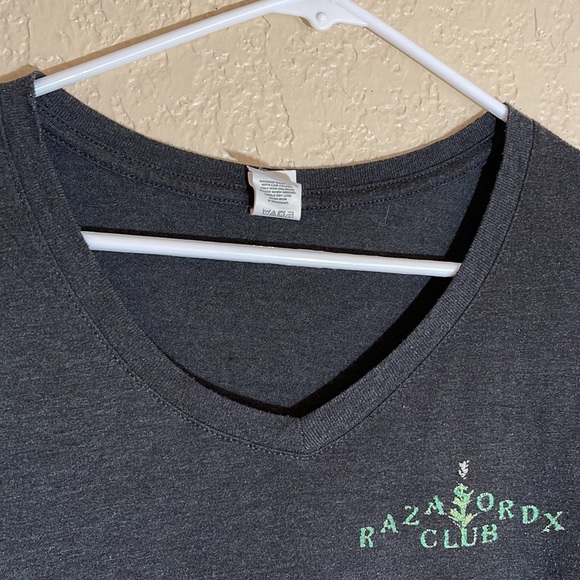 Women’s teen small vneck tee shirt, school shirt - Picture 8 of 13